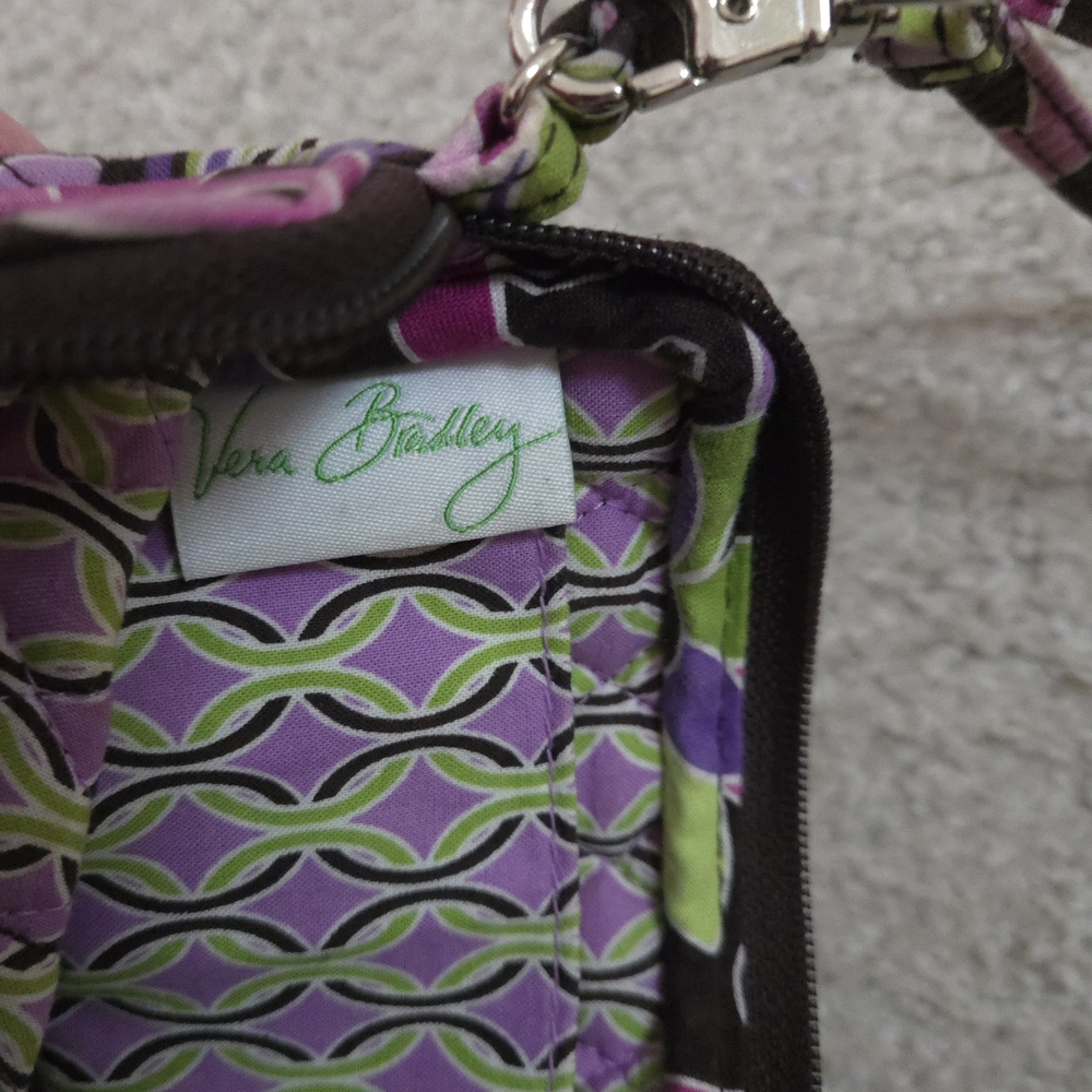 Vera Bradley 🎀 FLUTERBY Pink & Green Shoulder Bag, Crossbody Bag & Wristlet - Picture 4 of 10
